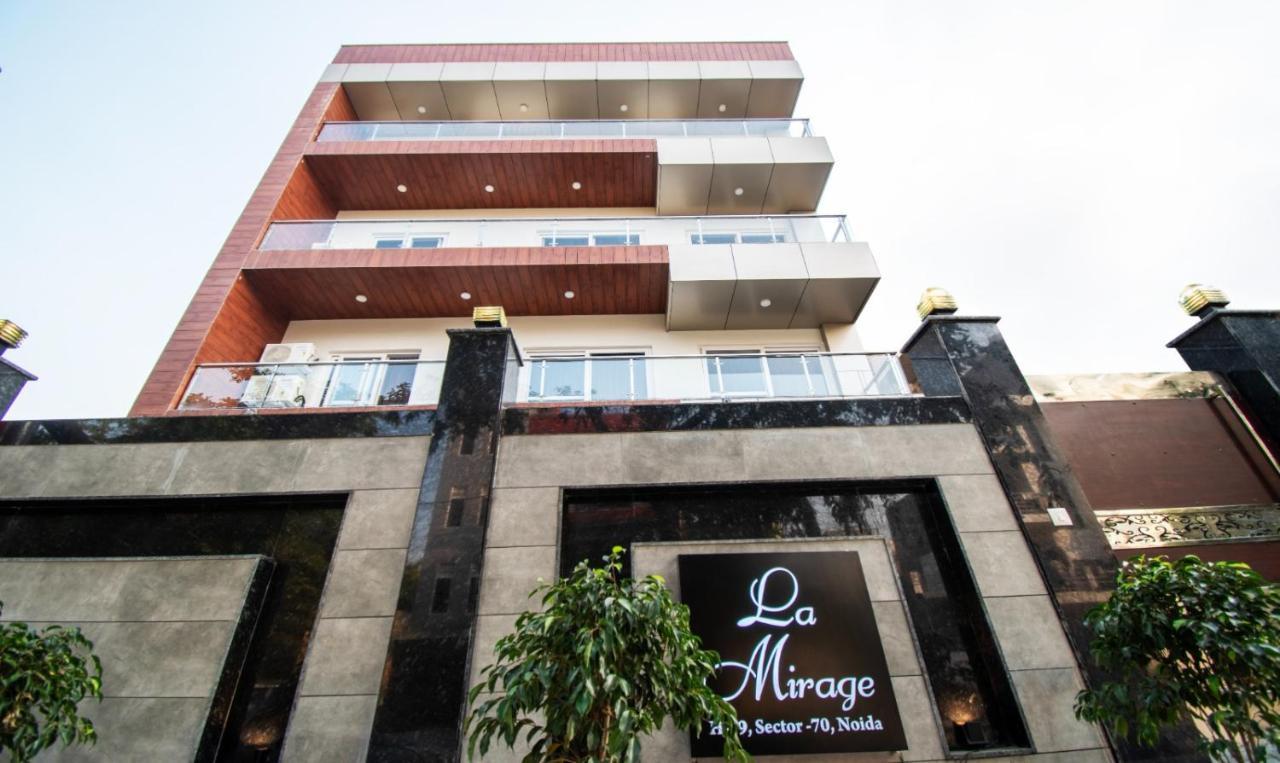 Hotel La Mirage Нойда Экстерьер фото